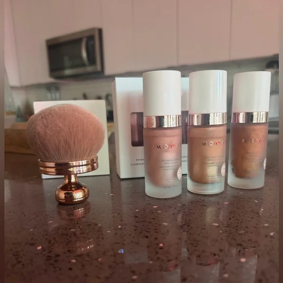 BODY LUMINIZER✨ - Picture 2 of 7